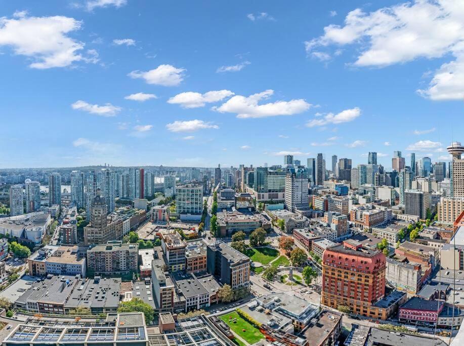 Skyview, 40Th Floor! 2Br Condo In Downtown 밴쿠버 외부 사진