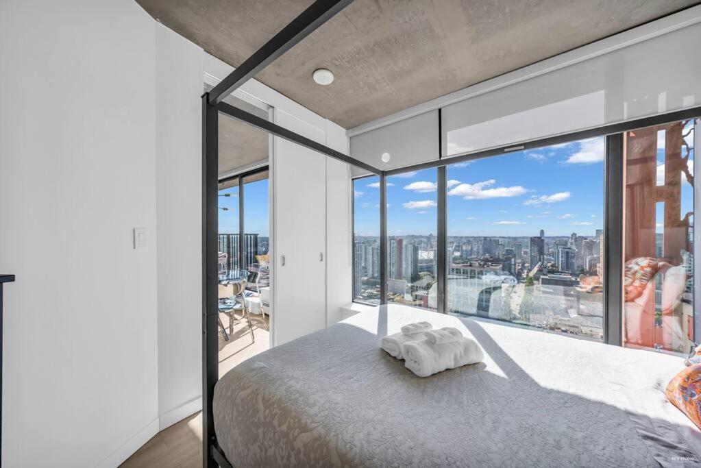 Skyview, 40Th Floor! 2Br Condo In Downtown 밴쿠버 외부 사진