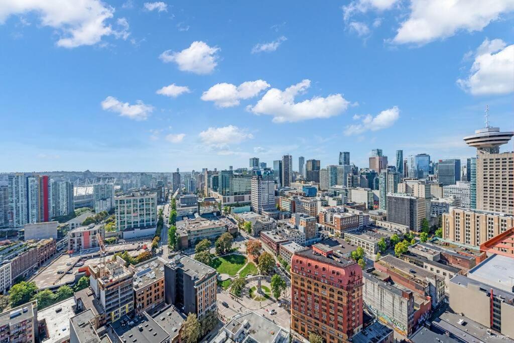 Skyview, 40Th Floor! 2Br Condo In Downtown 밴쿠버 외부 사진